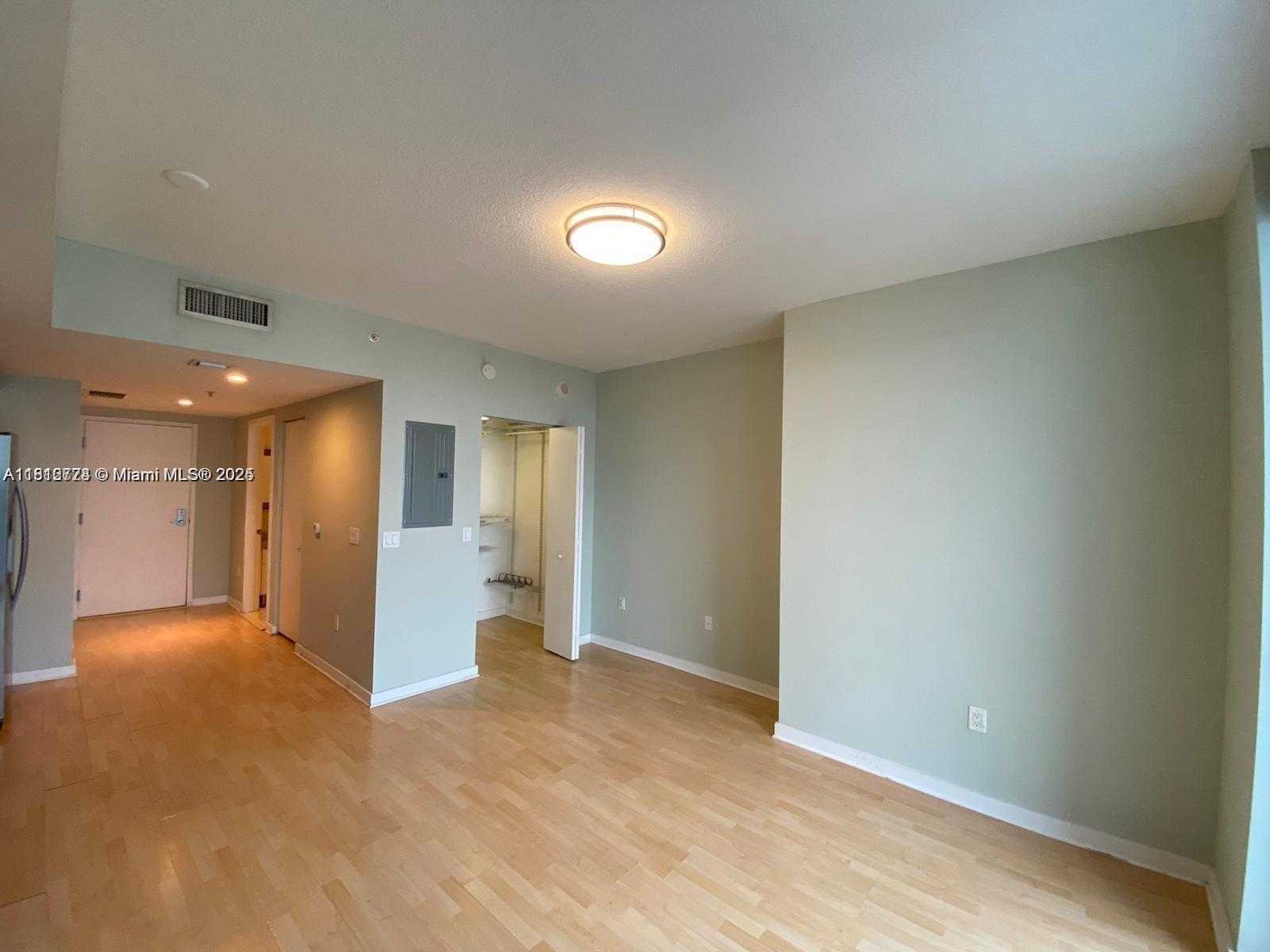 Small Image of 185 SOUTH WEST 7TH ST #3306, Miami Number 3