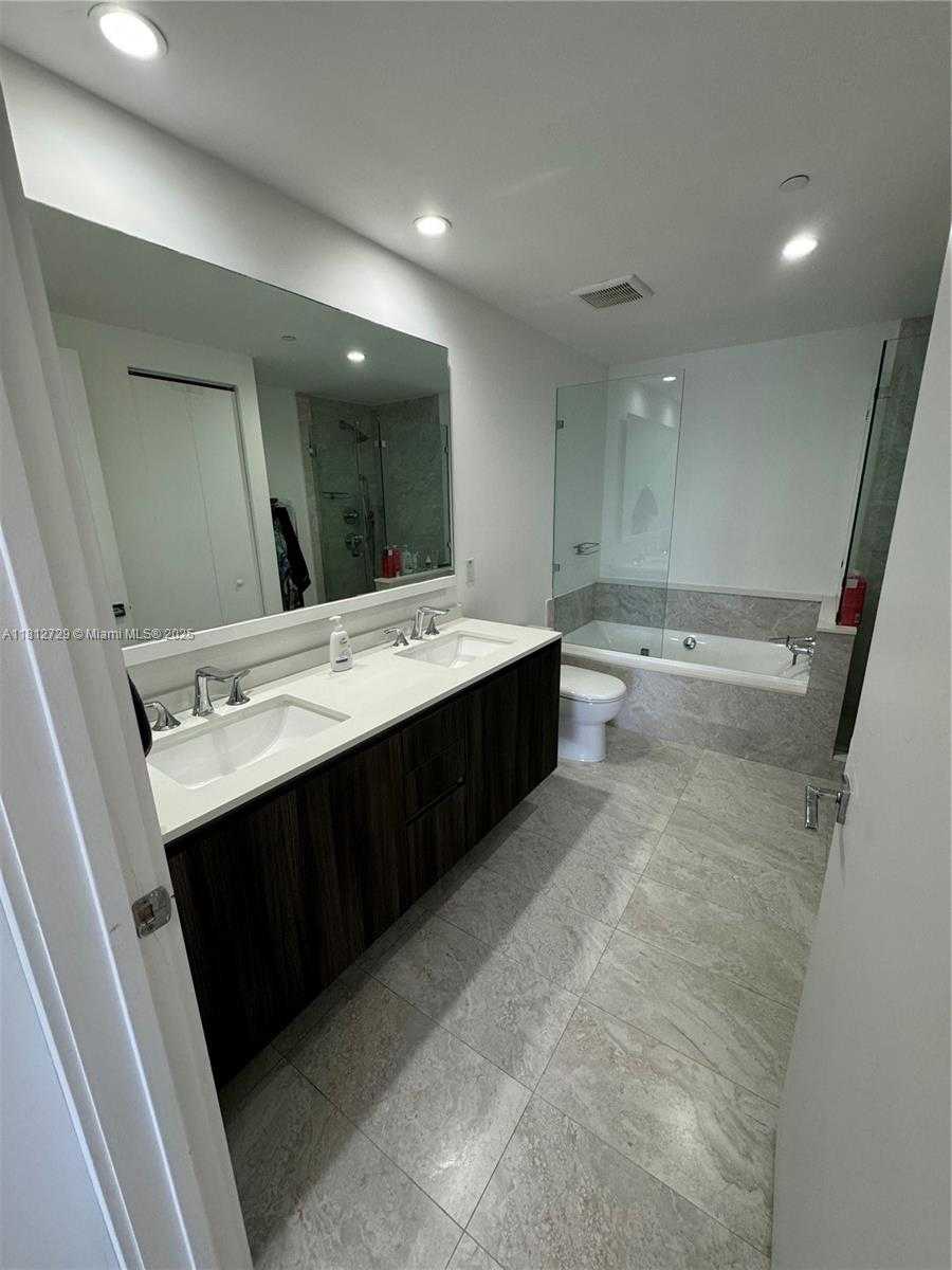 Small Image of 488 NORTH EAST 18TH ST #4208, Miami Number 11