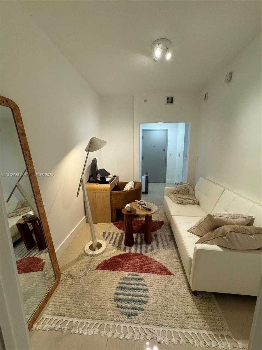 Small Image of 488 NORTH EAST 18TH ST #4208, Miami Number 13