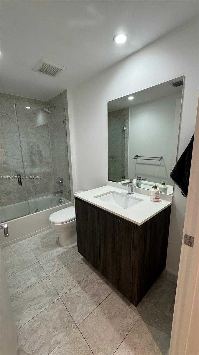 Small Image of 488 NORTH EAST 18TH ST #4208, Miami Number 14