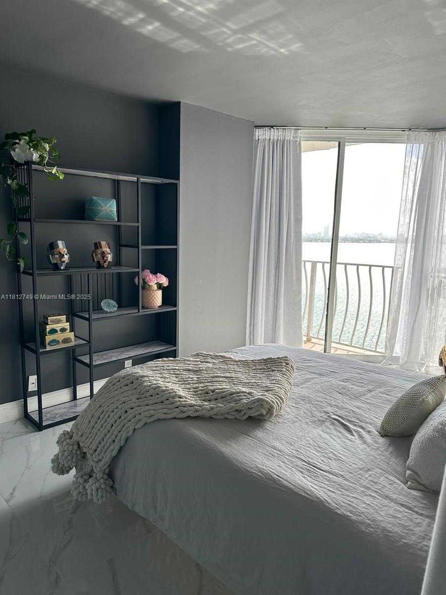 Small Image of 7601 EAST TREASURE DR #2022, North Bay Village Number 5