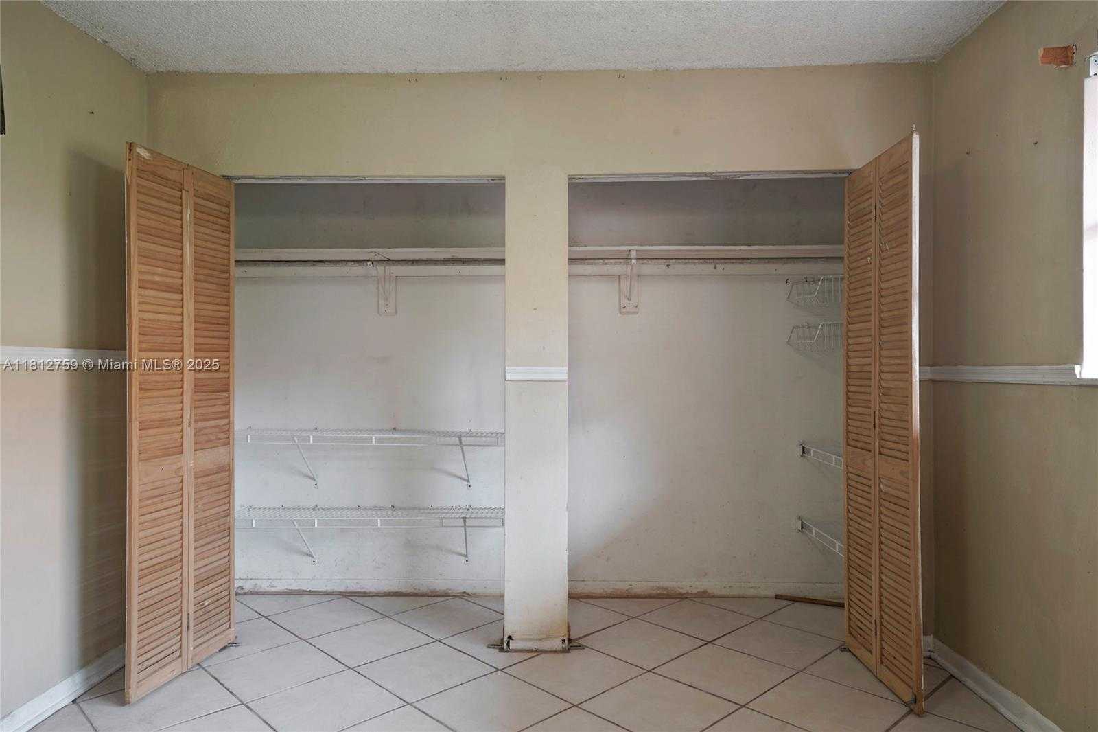 Small Image of 1950 WEST 56TH ST #2311B, Hialeah Number 14