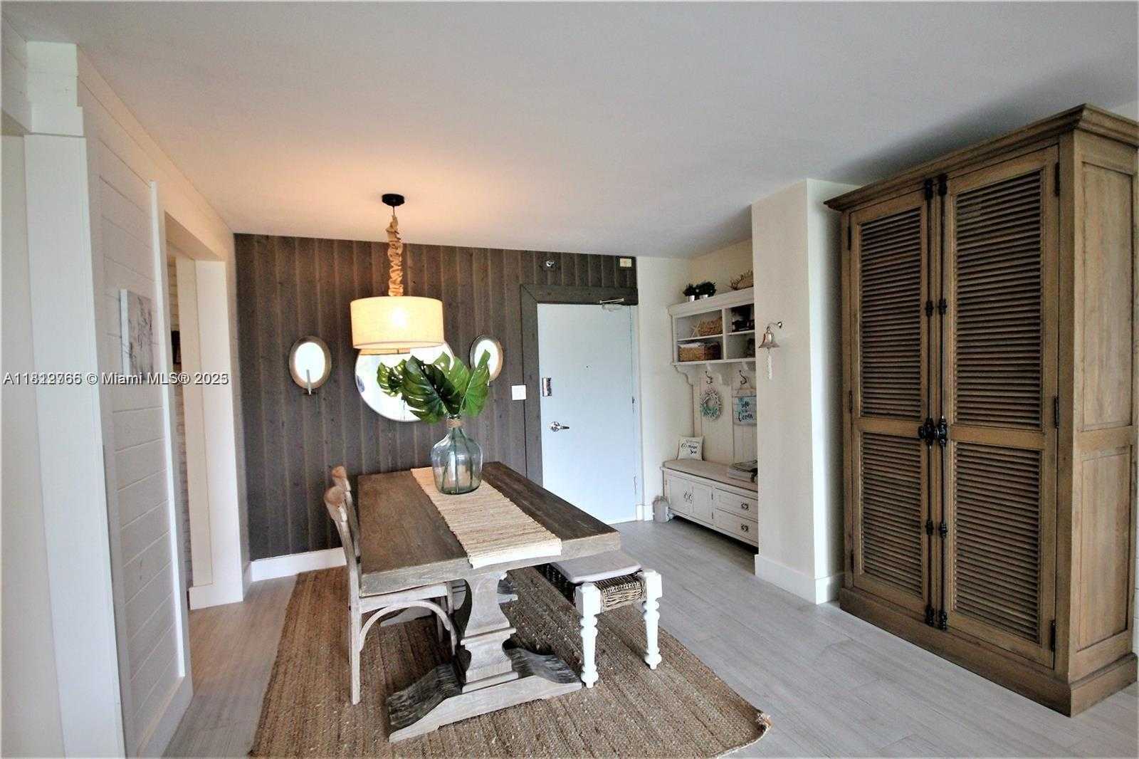 Small Image of 5161 COLLINS AVE #315, Miami Beach Number 10