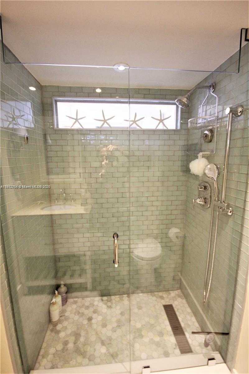 Small Image of 5161 COLLINS AVE #315, Miami Beach Number 20