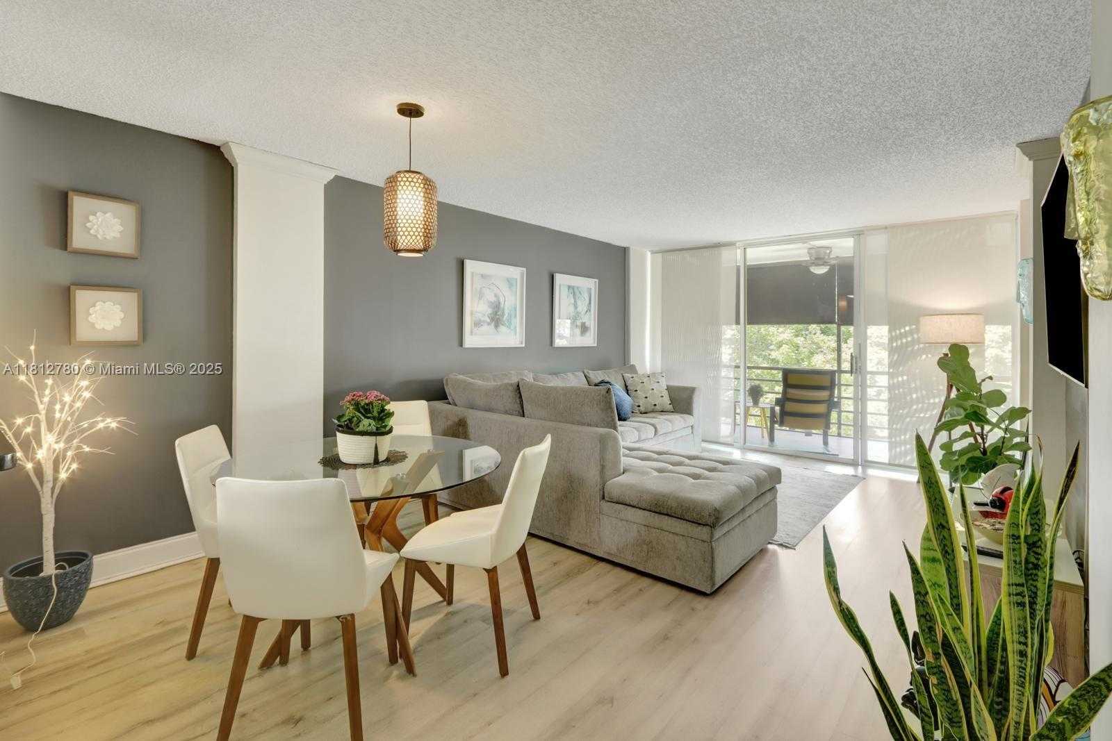 Small Image of 103 ROYAL PARK DR #3D, Oakland Park Number 12