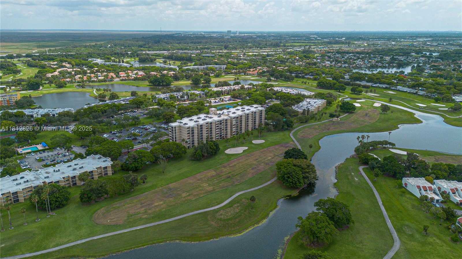 Small Image of 16300 GOLF CLUB RD #411, Weston Number 22