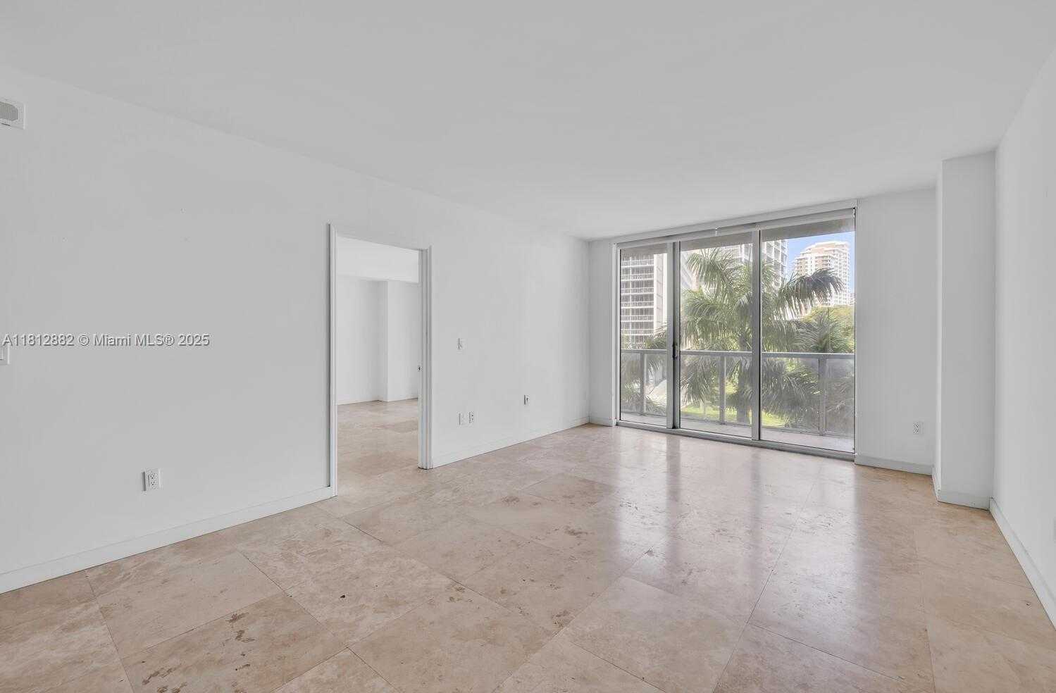 Small Image of 500 BRICKELL AVE #400, Miami Number 12