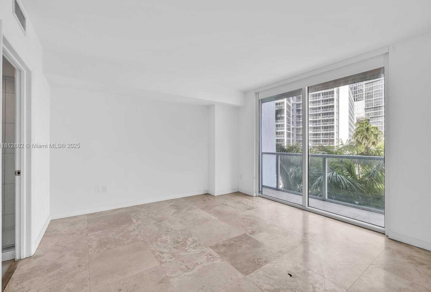 Small Image of 500 BRICKELL AVE #400, Miami Number 14