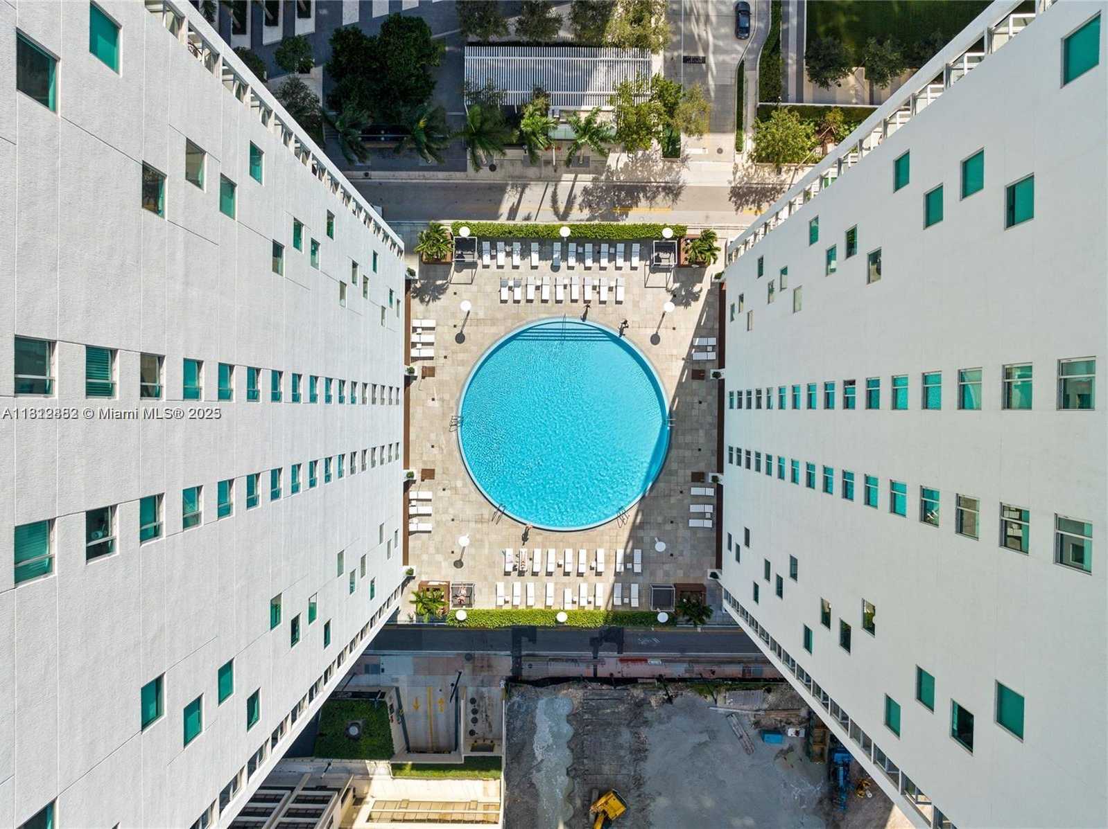 Small Image of 500 BRICKELL AVE #400, Miami Number 24