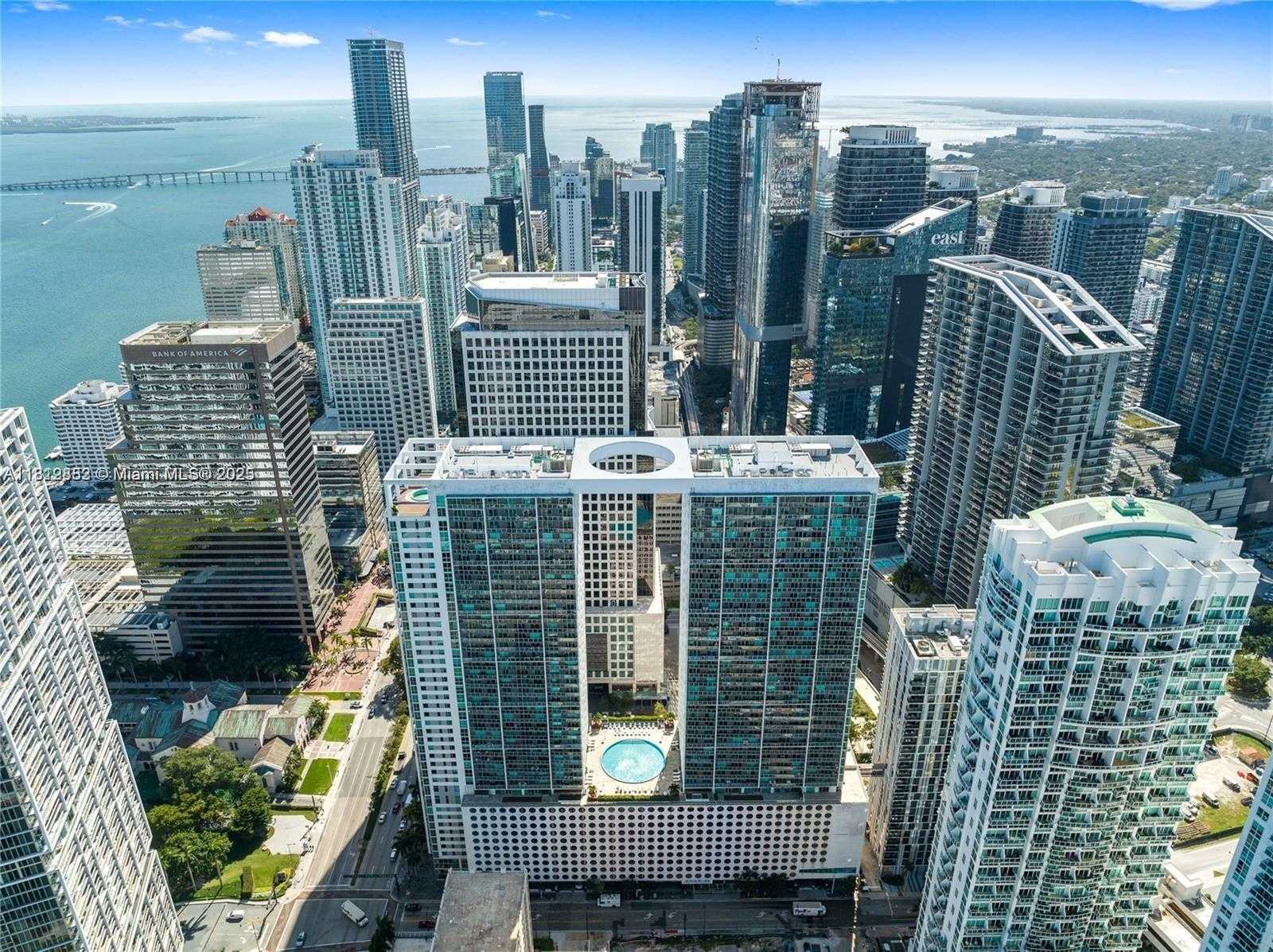 Small Image of 500 BRICKELL AVE #400, Miami Number 25