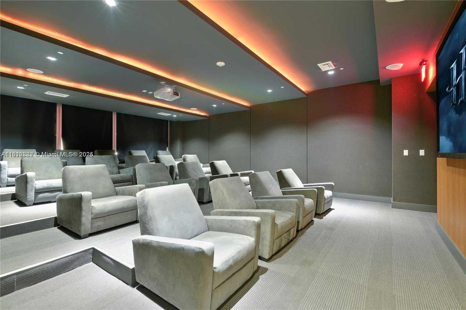 Small Image of 500 BRICKELL AVE #400, Miami Number 30