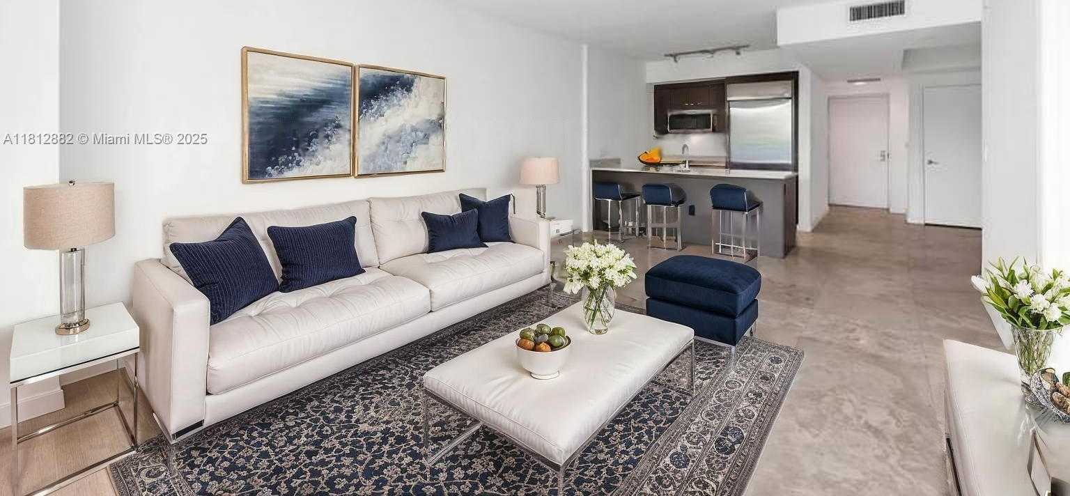Small Image of 500 BRICKELL AVE #400, Miami Number 4