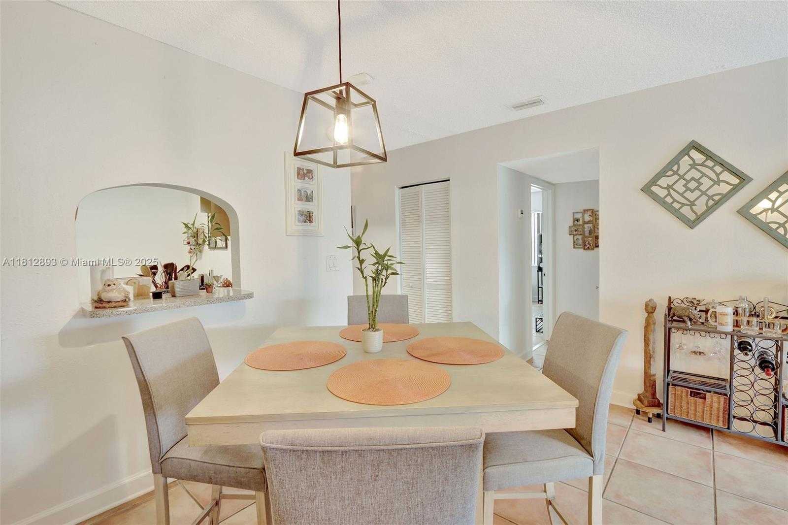 Small Image of 9972 SOUTH WEST 88TH ST #1128, Miami Number 7