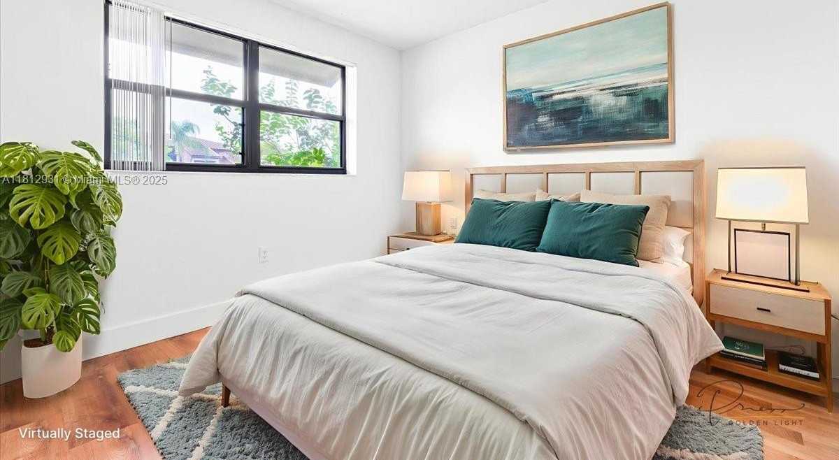 Small Image of 9939 NOB HILL PL #9939, Sunrise Number 10