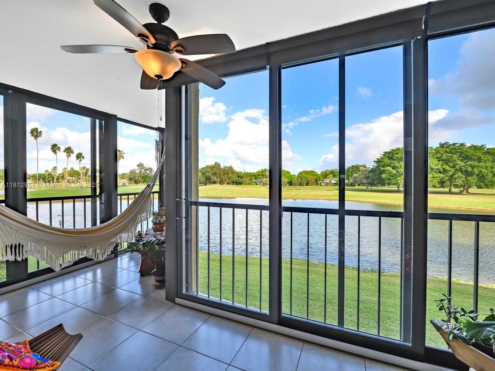 Small Image of 16100 GOLF CLUB RD #203, Weston Number 13