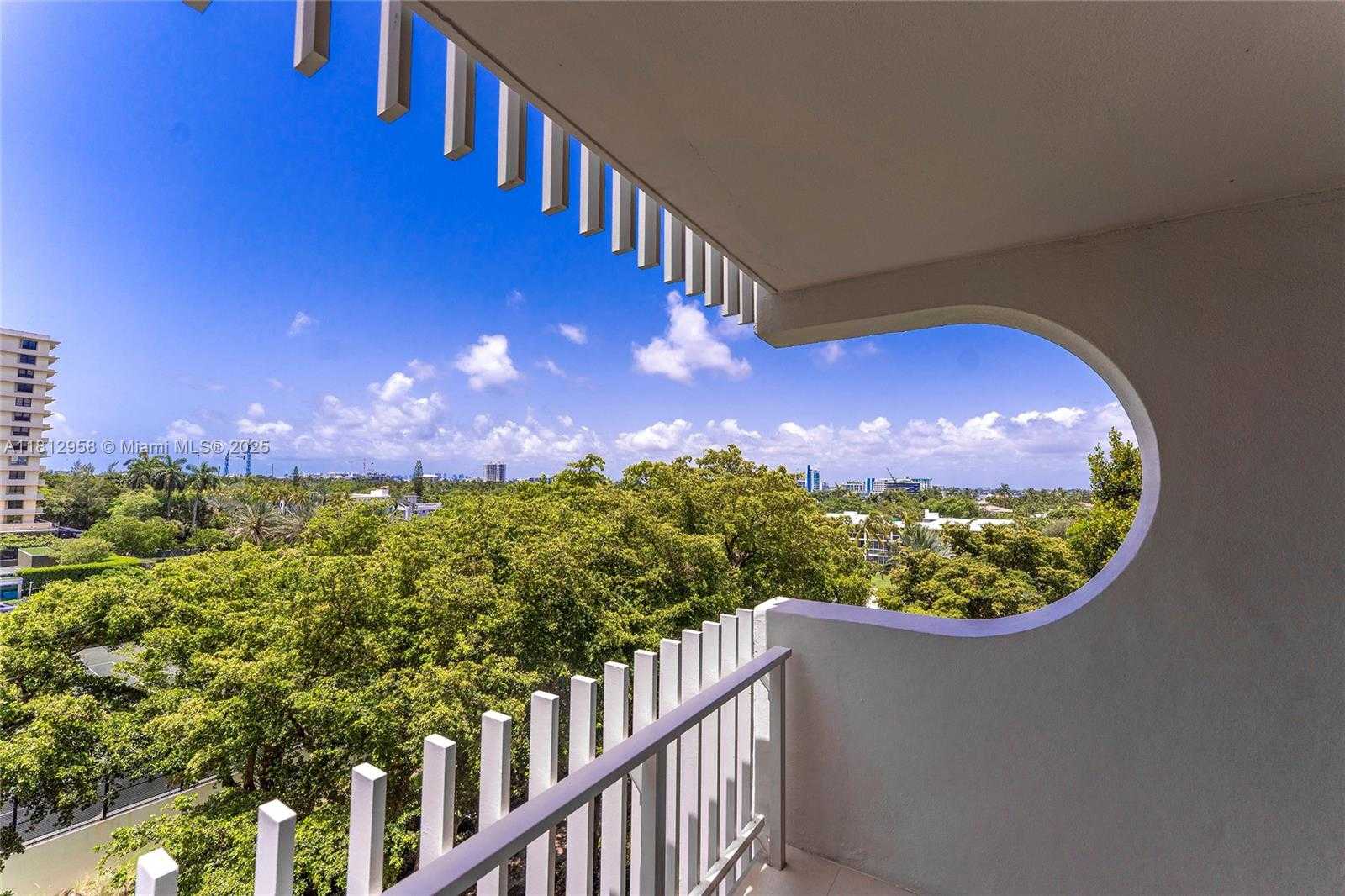 Small Image of 10205 COLLINS AVE #401, Bal Harbour Number 14