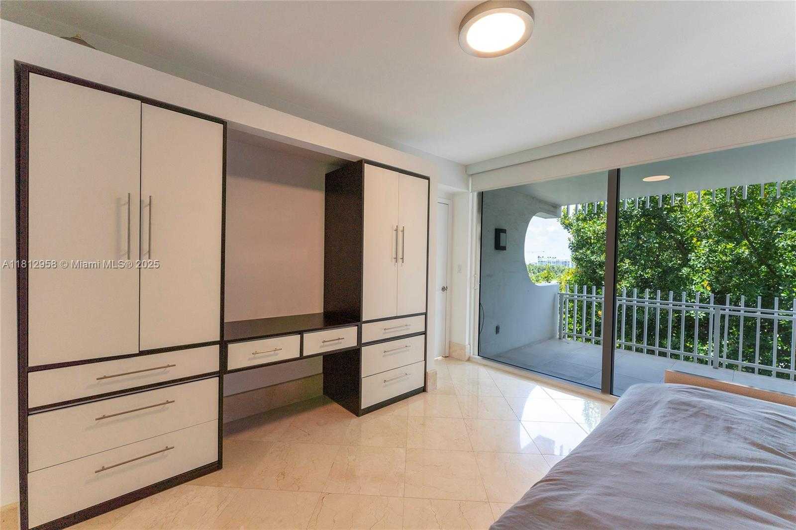 Small Image of 10205 COLLINS AVE #401, Bal Harbour Number 37