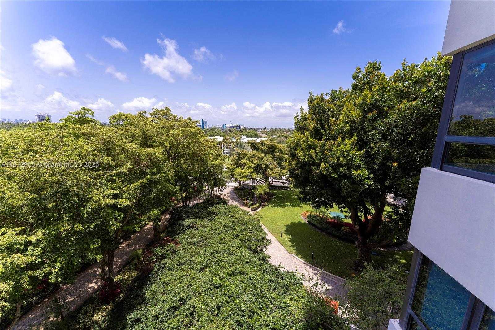 Small Image of 10205 COLLINS AVE #401, Bal Harbour Number 41