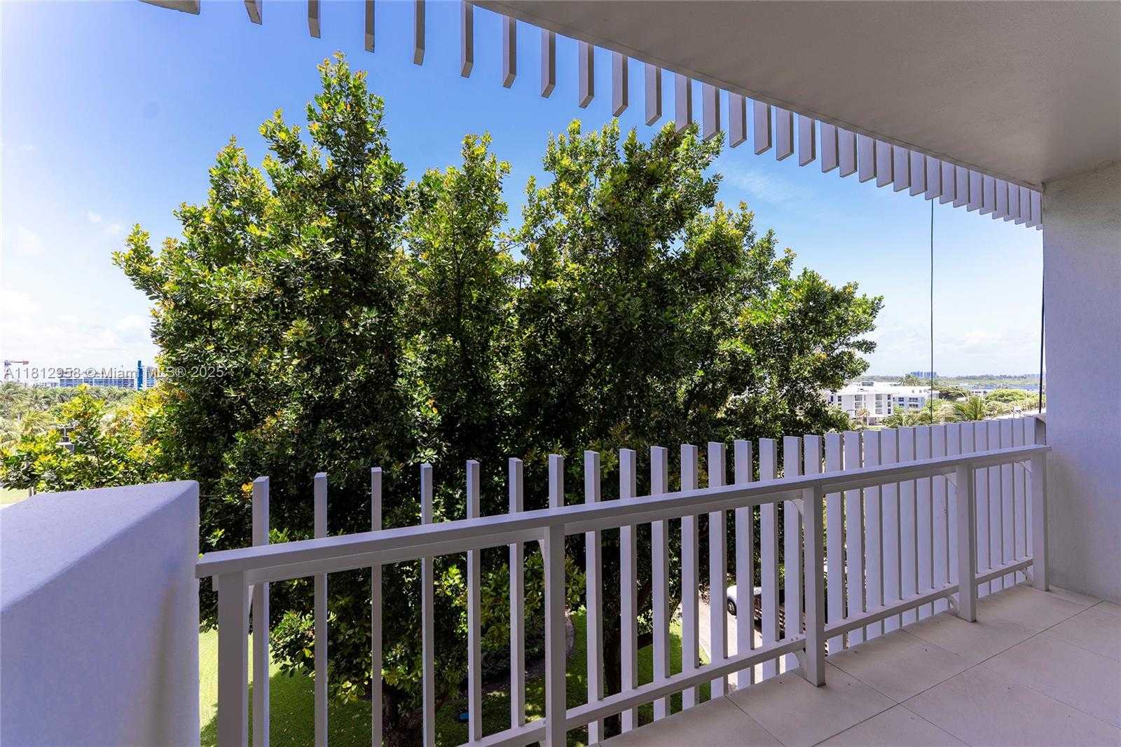 Small Image of 10205 COLLINS AVE #401, Bal Harbour Number 43