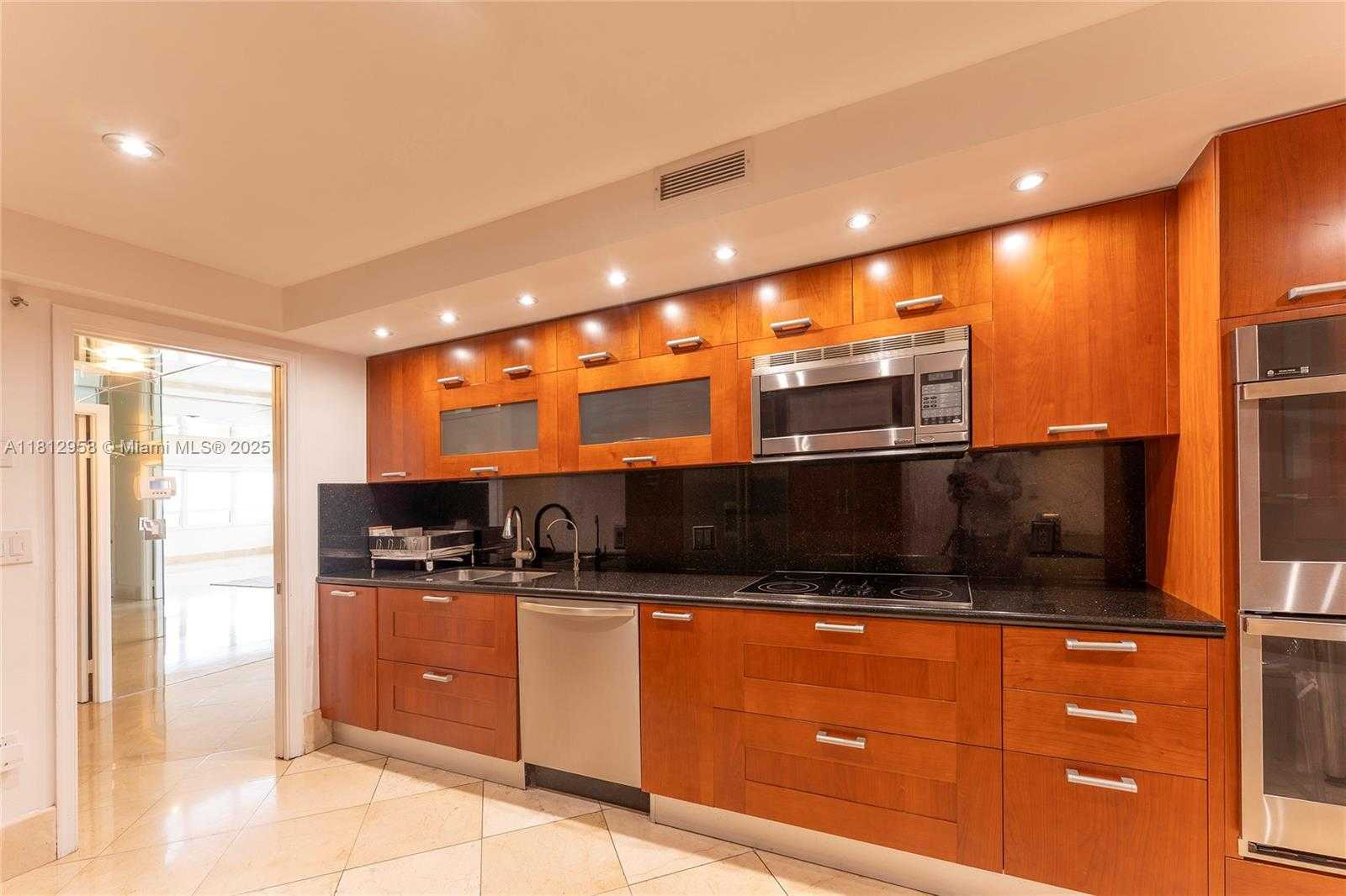 Small Image of 10205 COLLINS AVE #401, Bal Harbour Number 6
