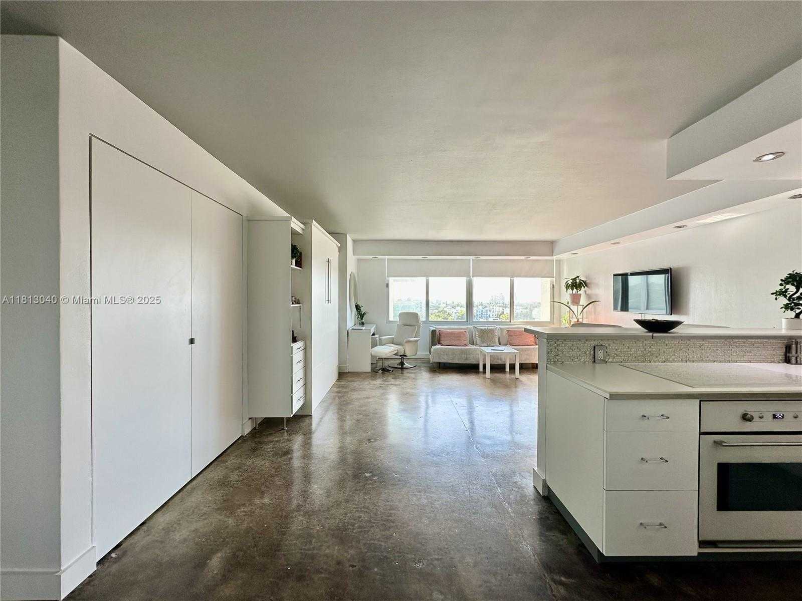 Small Image of 1000 WEST AVE #932, Miami Beach Number 6