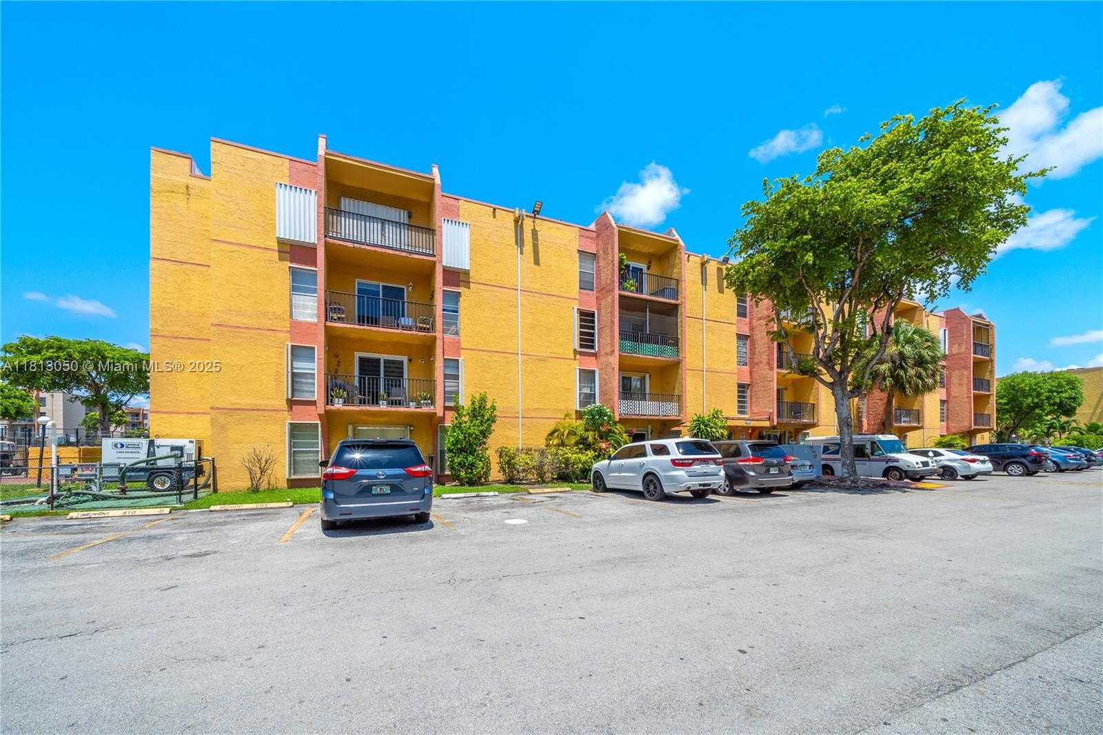 Small Image of 4709 NORTH WEST 7TH ST #405-9, Miami Number 16