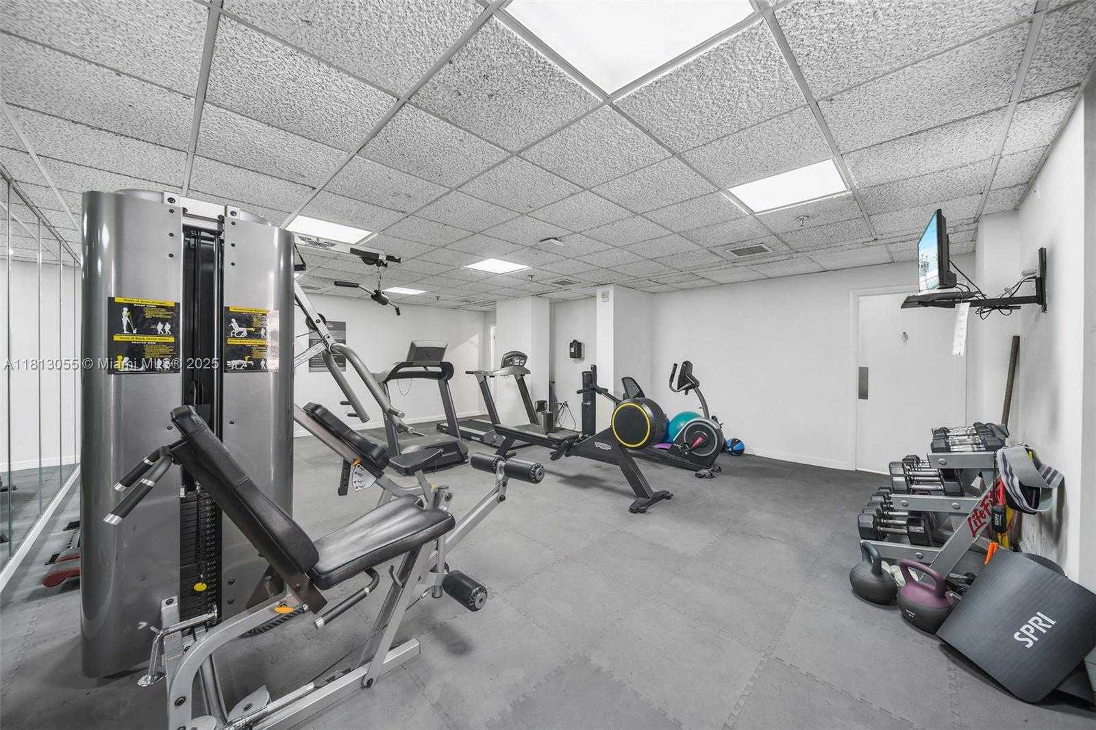 Small Image of 6061 COLLINS AVE #5F, Miami Beach Number 25