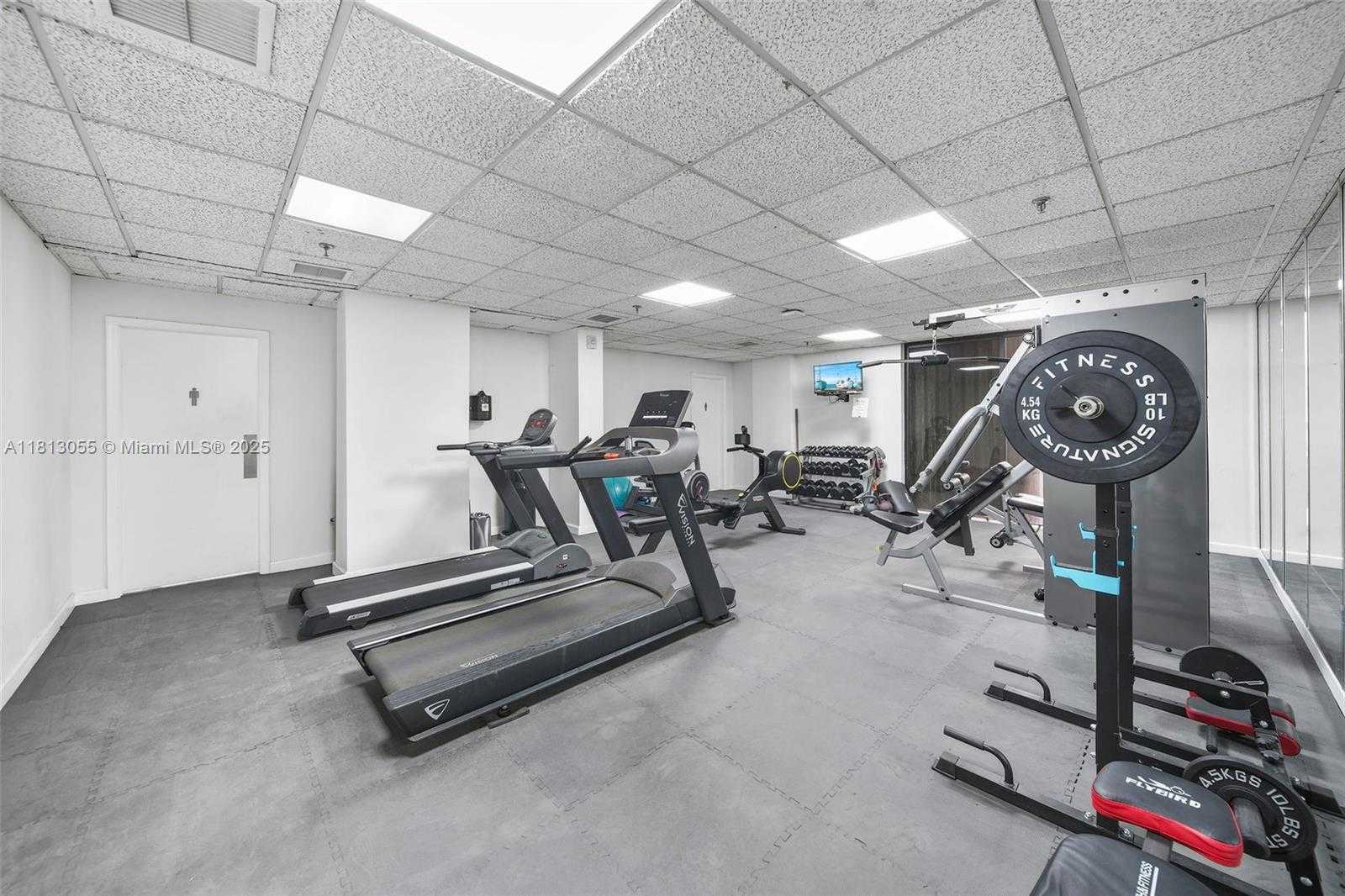 Small Image of 6061 COLLINS AVE #5F, Miami Beach Number 26