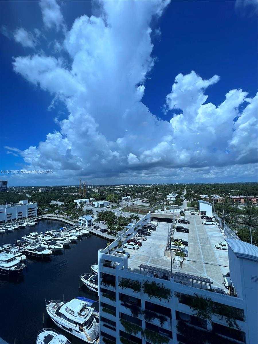 Small Image of 17301 BISCAYNE BLVD #1402, North Miami Beach Number 19