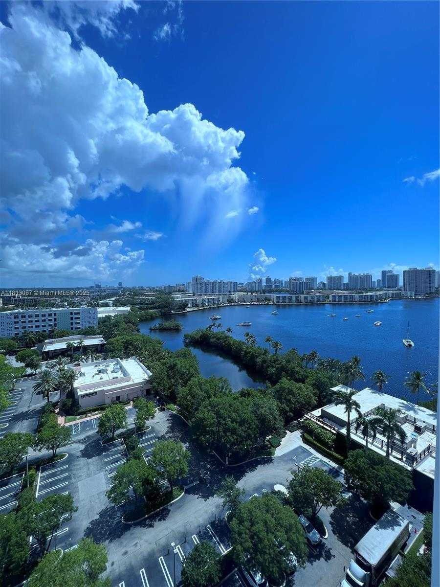 Small Image of 17301 BISCAYNE BLVD #1402, North Miami Beach Number 33