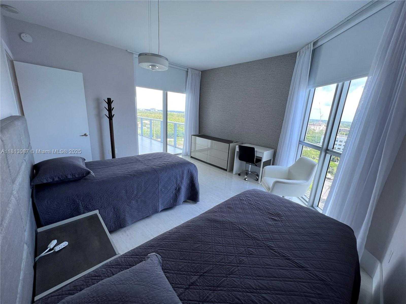 Small Image of 17301 BISCAYNE BLVD #1402, North Miami Beach Number 35
