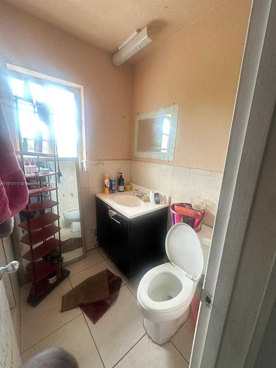 Small Image of 13700 NORTH EAST 6TH AVE #311, North Miami Number 6