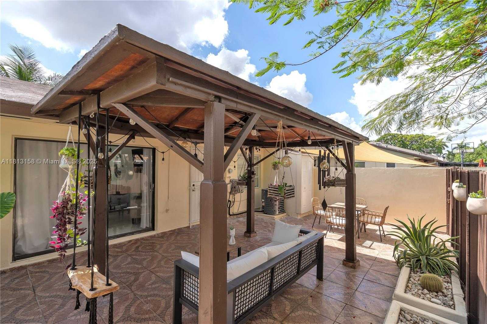 Small Image of 5408 SOUTH WEST 138TH AVE, Miami Number 21
