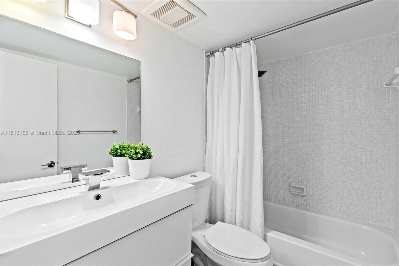 Small Image of 6451 NORTH UNIVERSITY DR #205, Tamarac Number 20