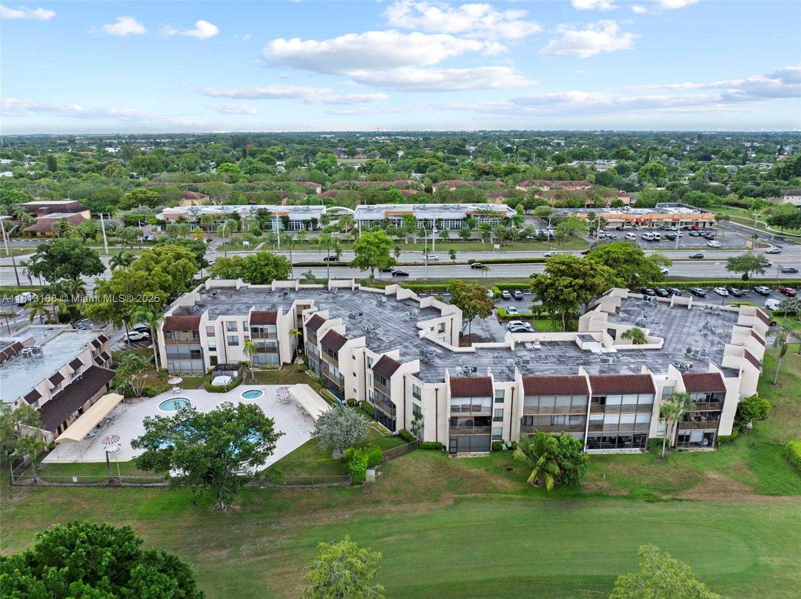 Small Image of 6451 NORTH UNIVERSITY DR #205, Tamarac Number 30