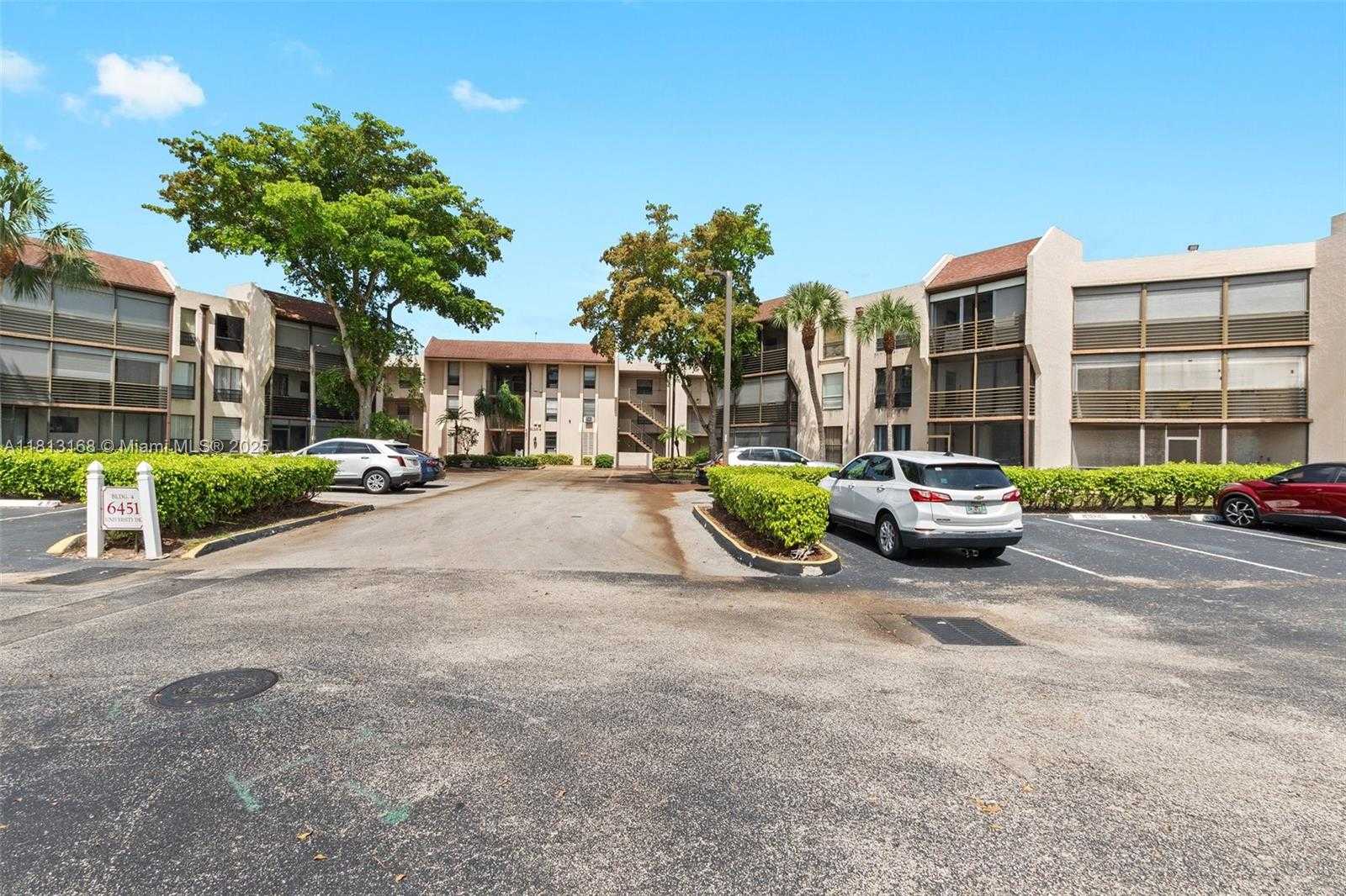Small Image of 6451 NORTH UNIVERSITY DR #205, Tamarac Number 31