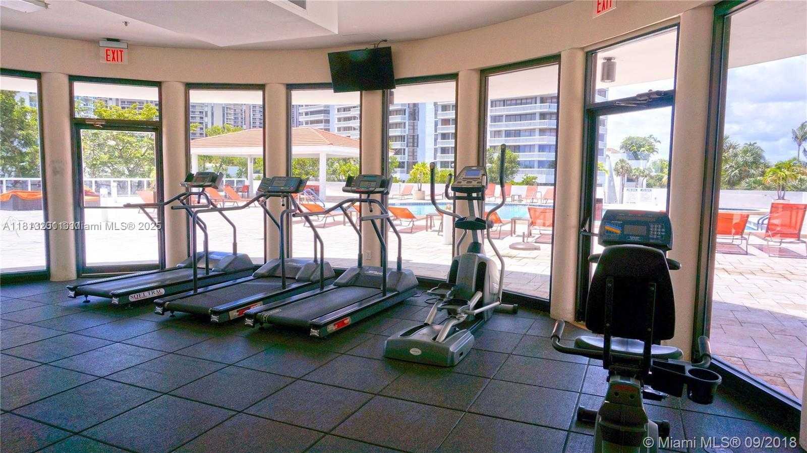 Small Image of 20505 EAST COUNTRY CLUB DR #2039, Aventura Number 13