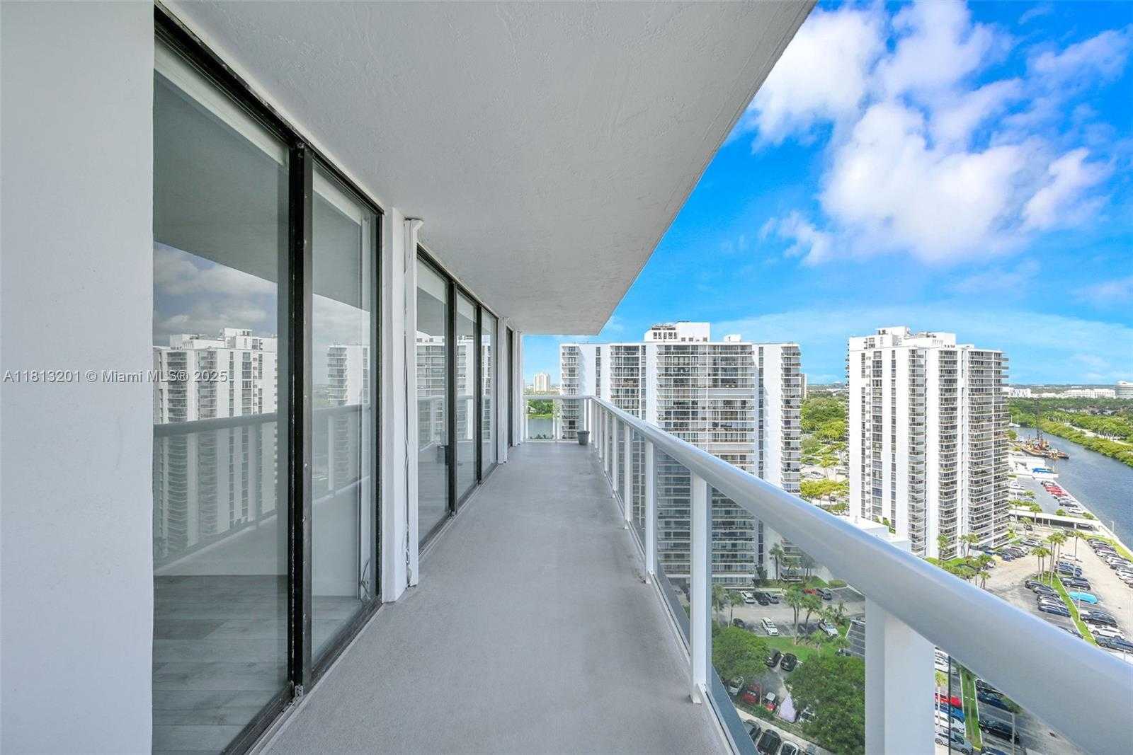 Small Image of 20505 EAST COUNTRY CLUB DR #2039, Aventura Number 61