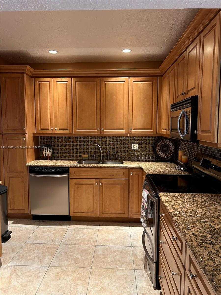 Small Image of 1500 SOUTH OCEAN DR #PHJ, Hollywood Number 10