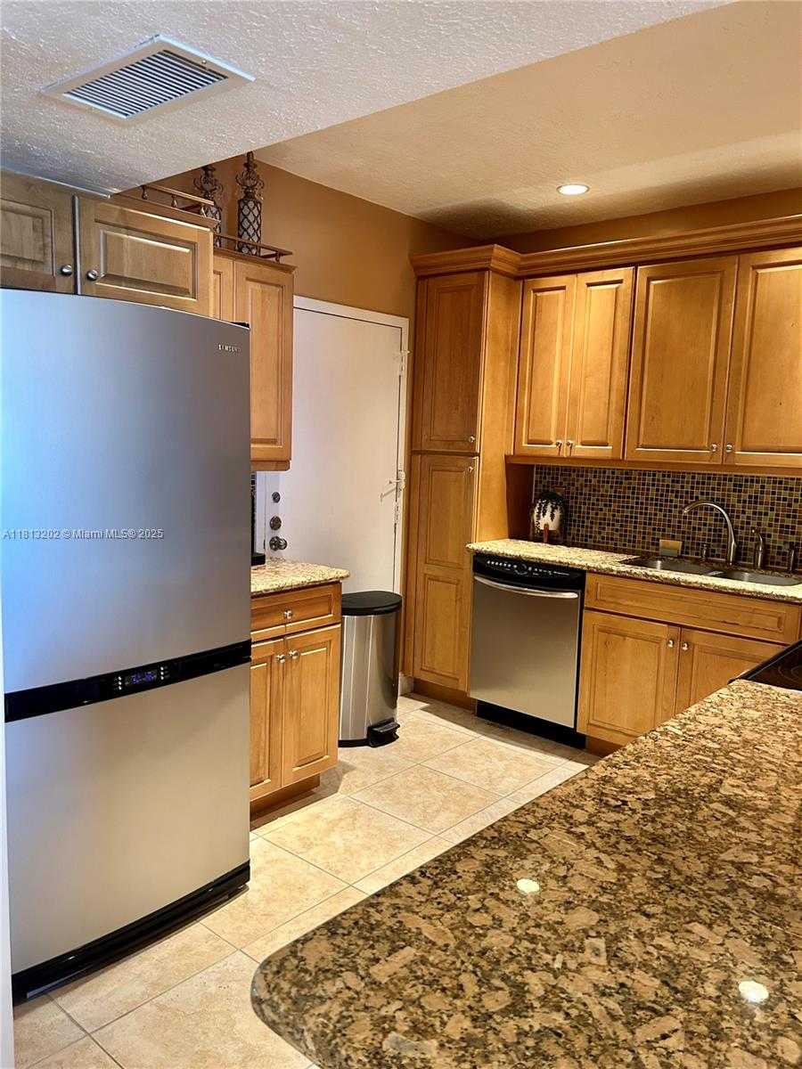 Small Image of 1500 SOUTH OCEAN DR #PHJ, Hollywood Number 11