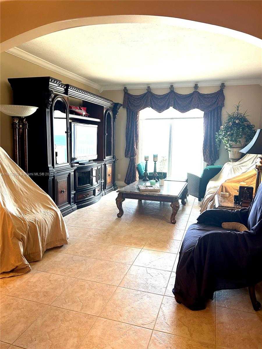 Small Image of 1500 SOUTH OCEAN DR #PHJ, Hollywood Number 14