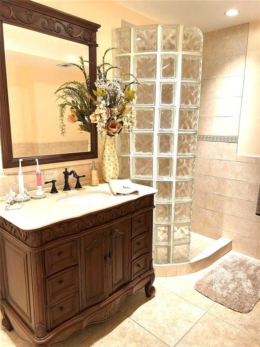 Small Image of 1500 SOUTH OCEAN DR #PHJ, Hollywood Number 24