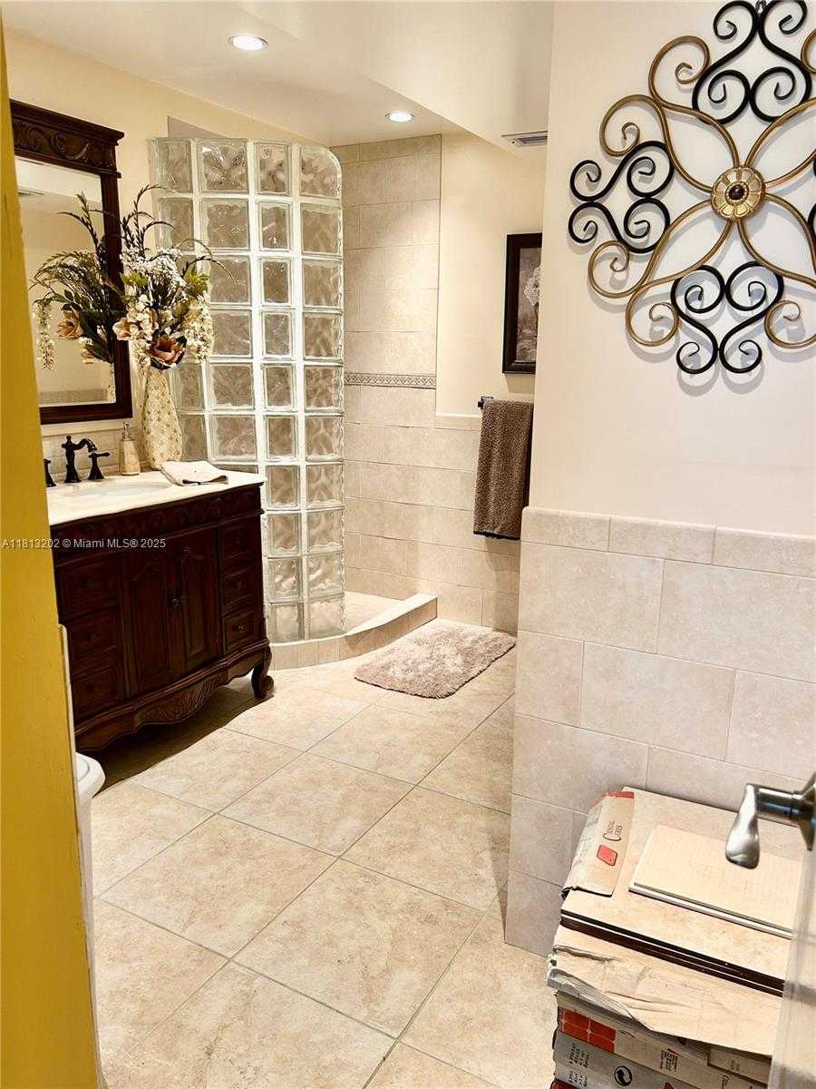 Small Image of 1500 SOUTH OCEAN DR #PHJ, Hollywood Number 25