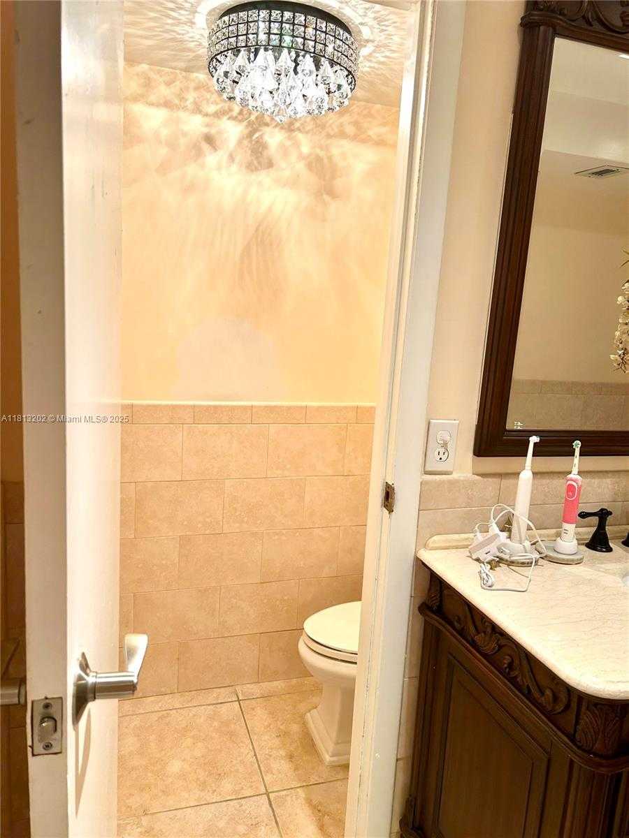 Small Image of 1500 SOUTH OCEAN DR #PHJ, Hollywood Number 26
