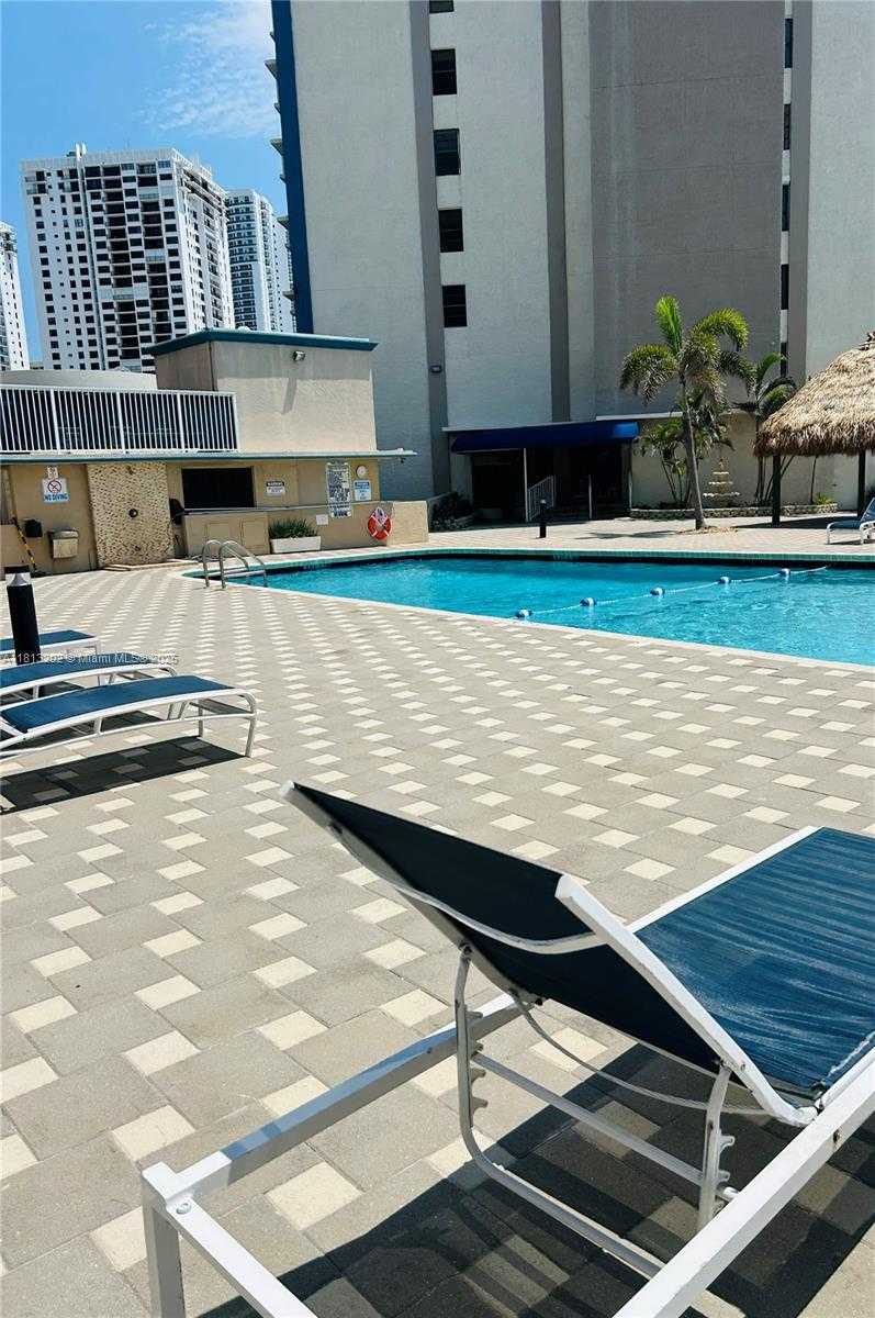 Small Image of 1500 SOUTH OCEAN DR #PHJ, Hollywood Number 6