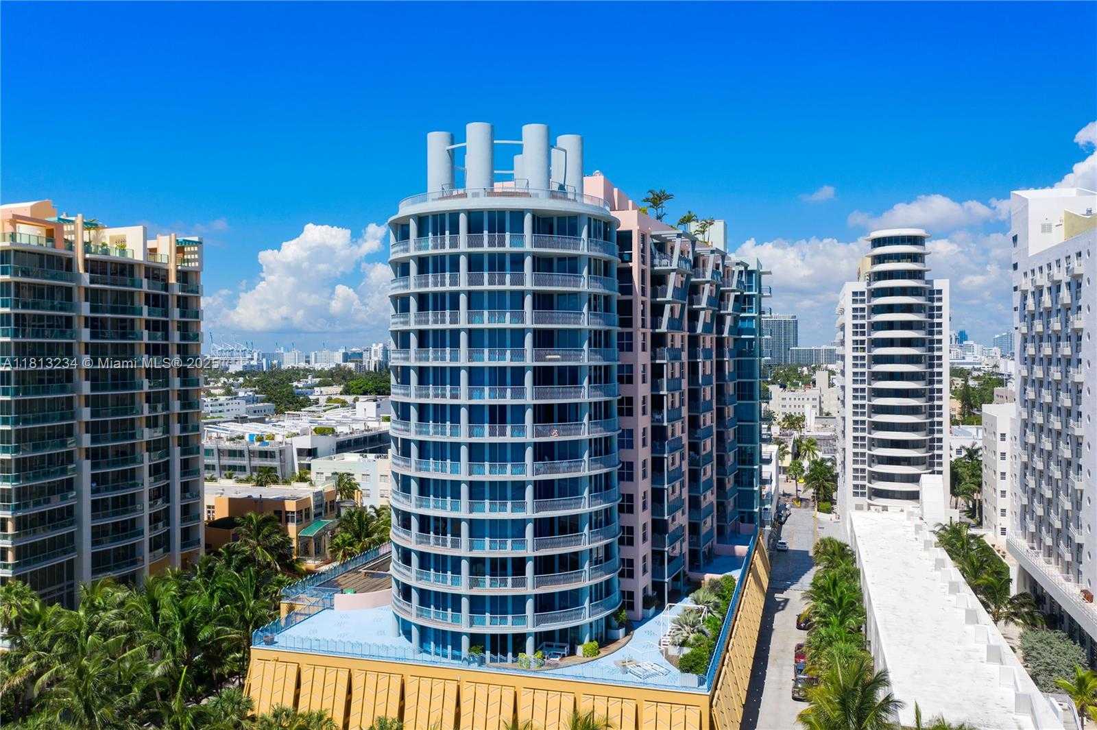 Small Image of 1500 OCEAN DR #910, Miami Beach Number 3