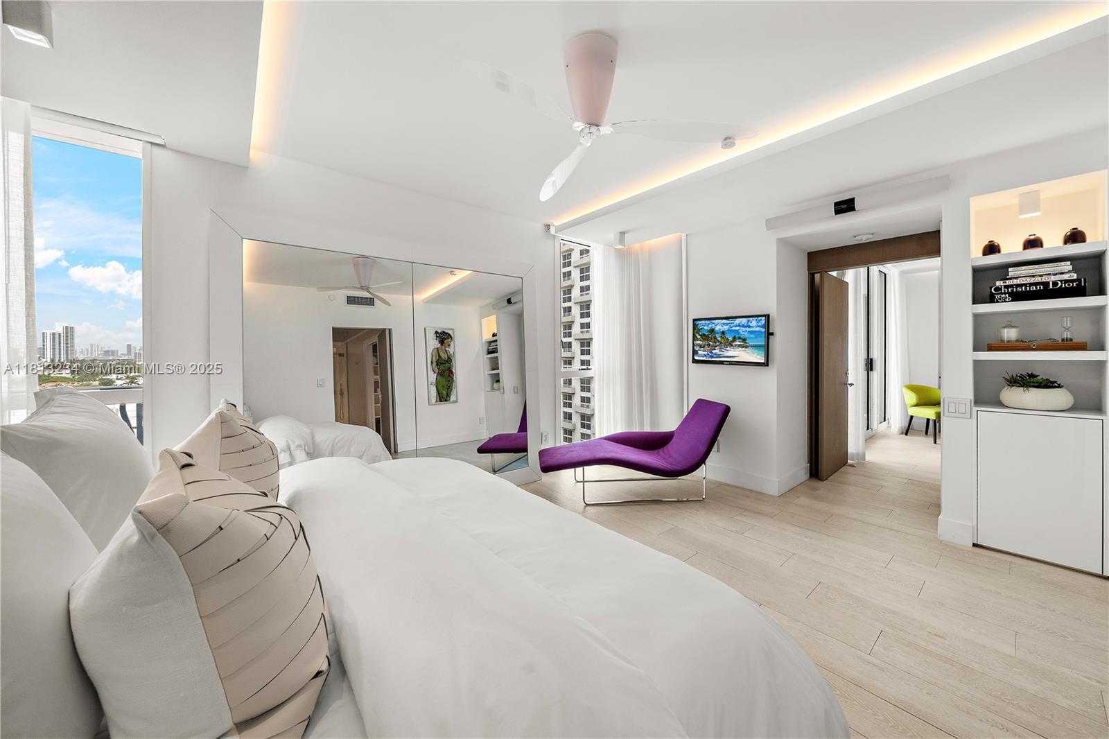 Small Image of 1500 OCEAN DR #910, Miami Beach Number 32