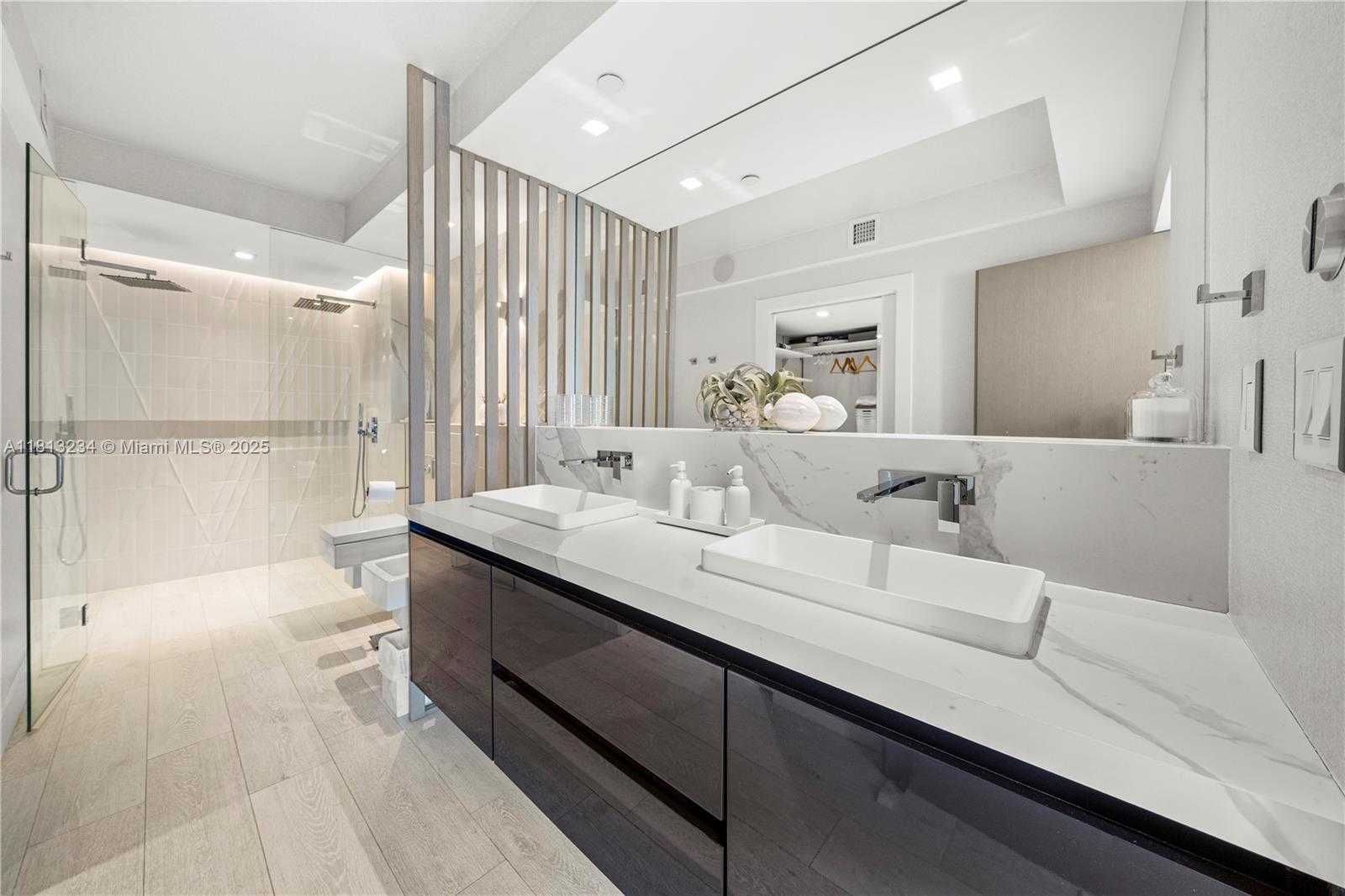Small Image of 1500 OCEAN DR #910, Miami Beach Number 34