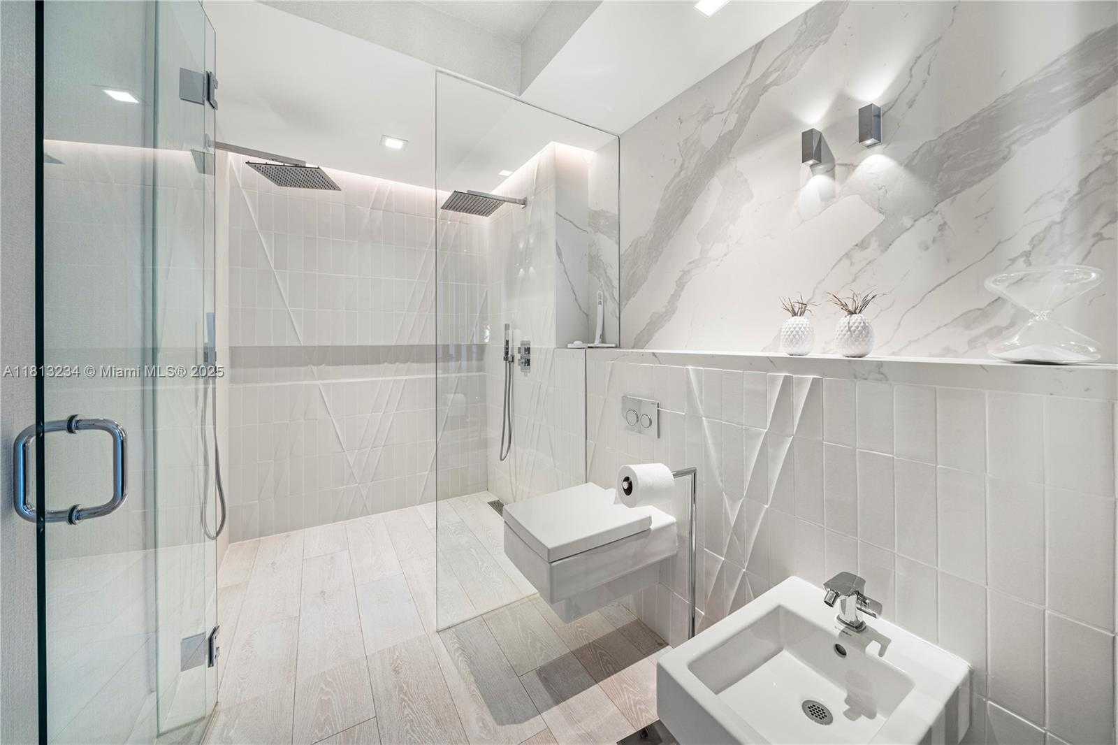 Small Image of 1500 OCEAN DR #910, Miami Beach Number 35