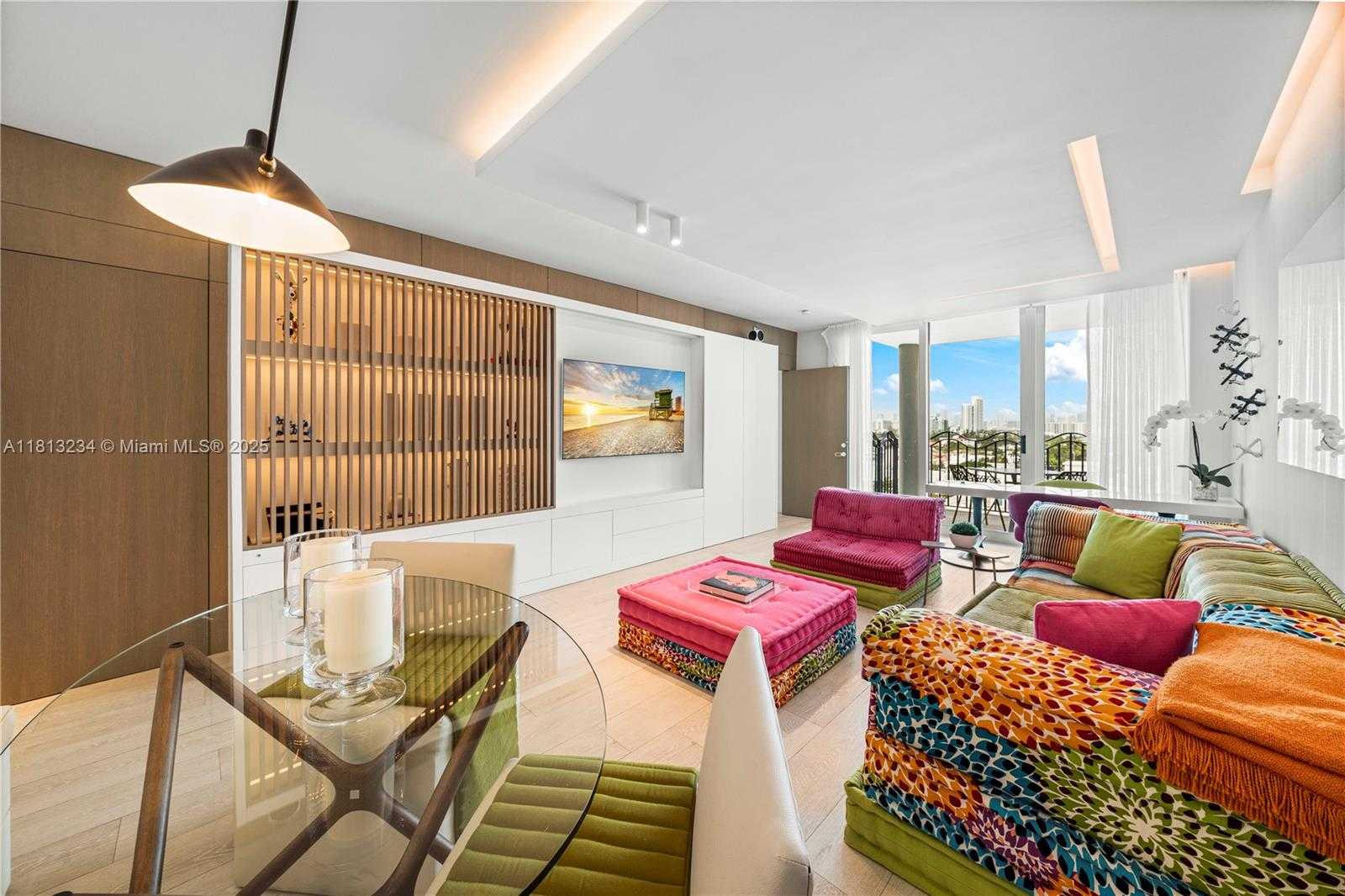 Small Image of 1500 OCEAN DR #910, Miami Beach Number 5